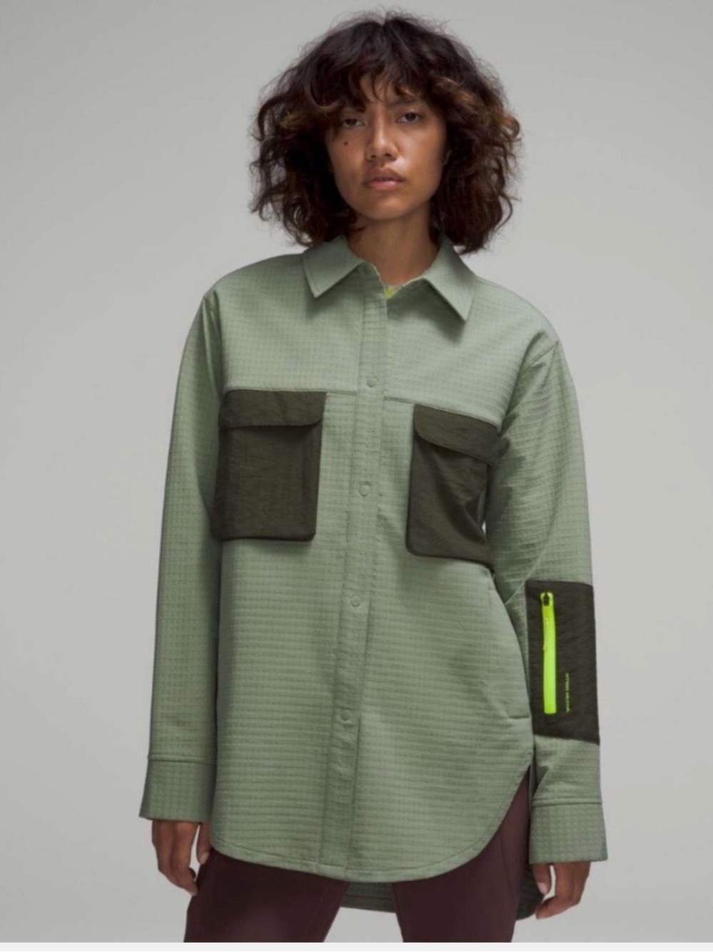 lululemon Green Button-Front Utility Shirt with Olive Pockets Size 4